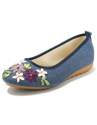 Big Size Flower Print National Wind Slip On Flat Shoes